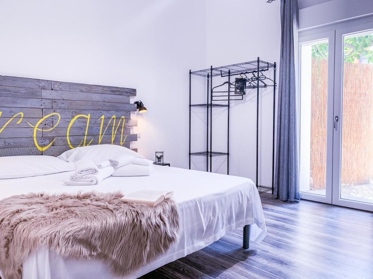 Bed and Breakfast Bb 26 Olbia Exterior foto