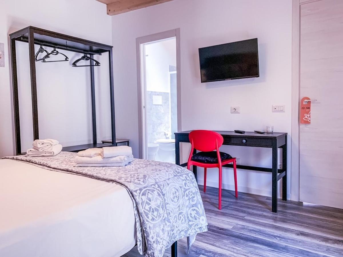 Bed and Breakfast Bb 26 Olbia Exterior foto